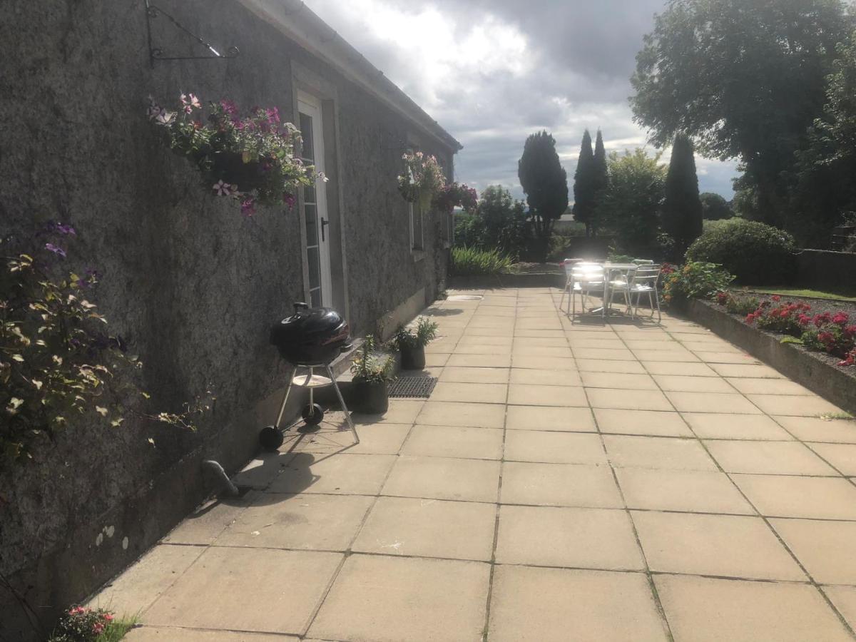Ballyconnelly Cottages, Galgorm Area Cullybackey Екстериор снимка